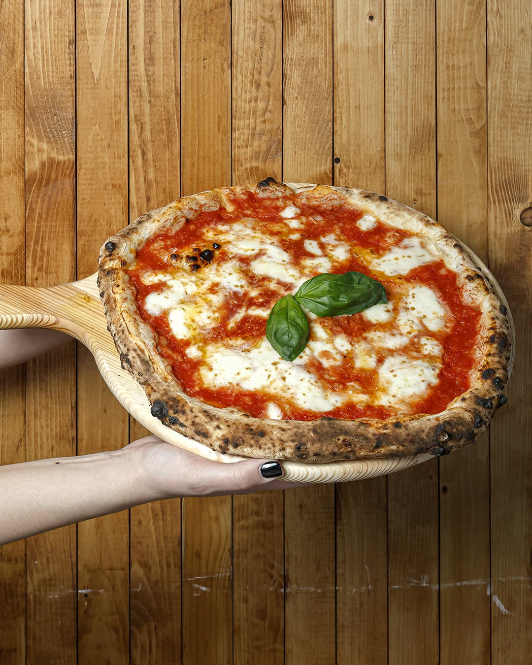 Pizzeria con area giochi per bambini a Cercola